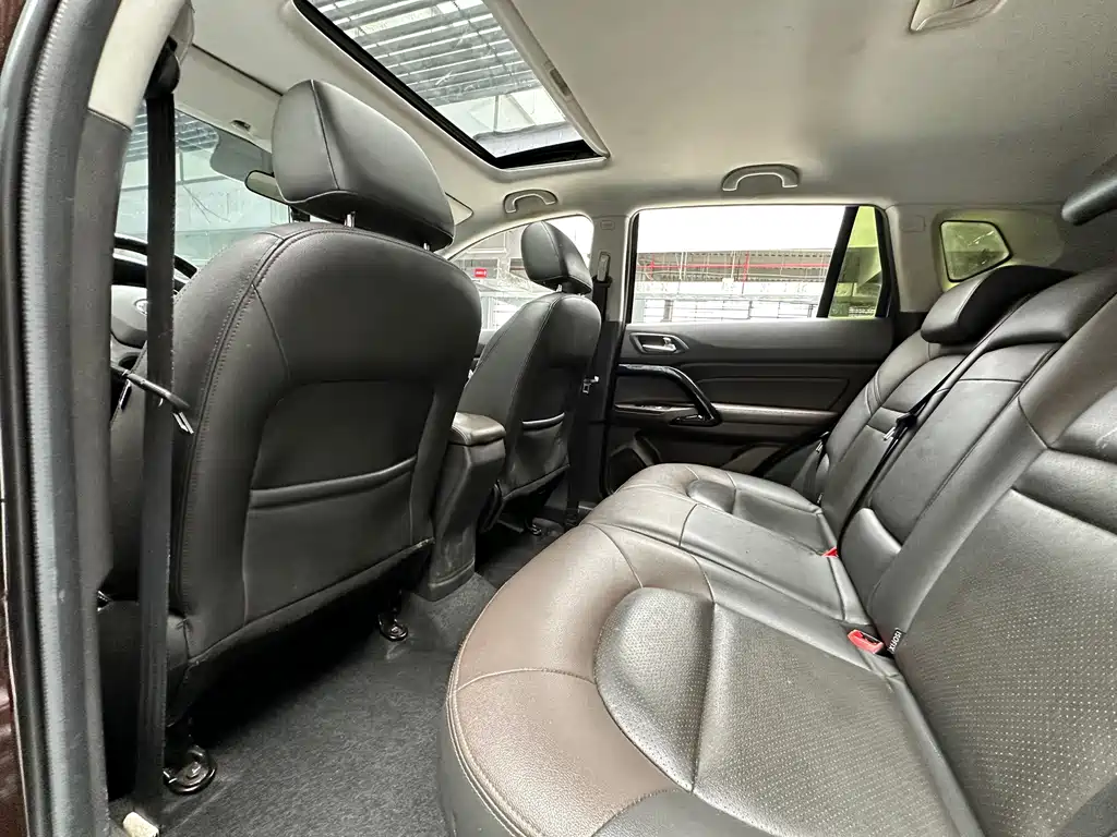 GAC Motor Trumpchi GS4 2015 — фото 11