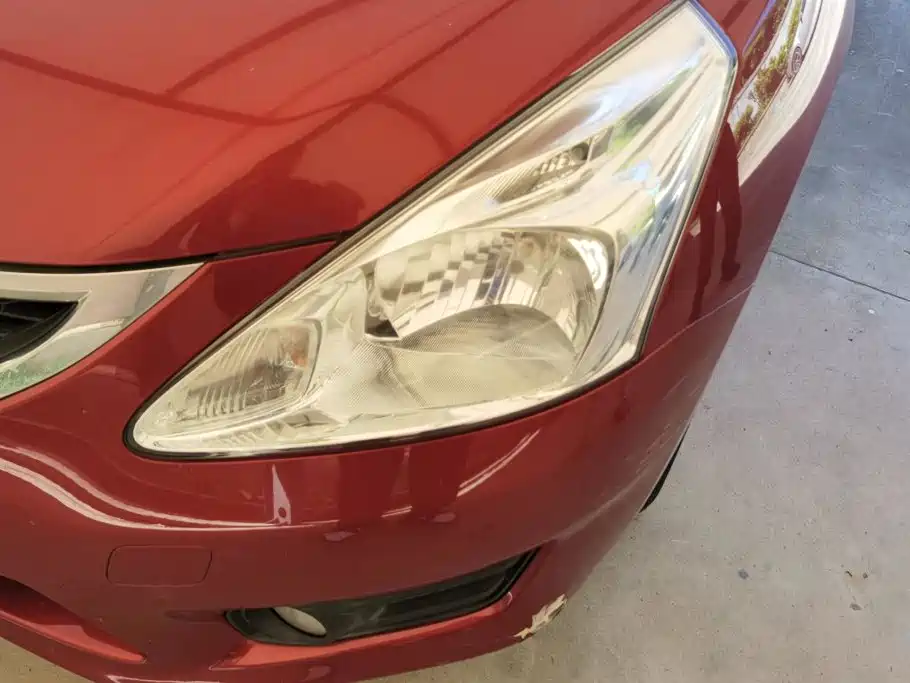 Nissan Tiida 2014