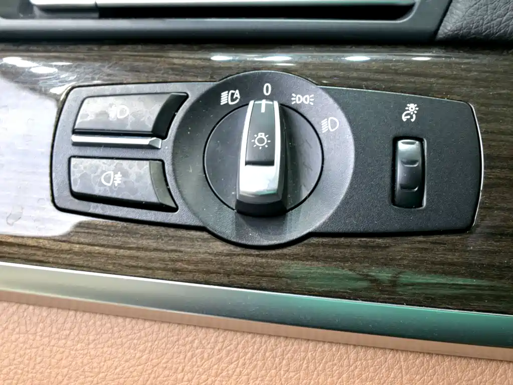 BMW 7 Series 2014 — фото 24
