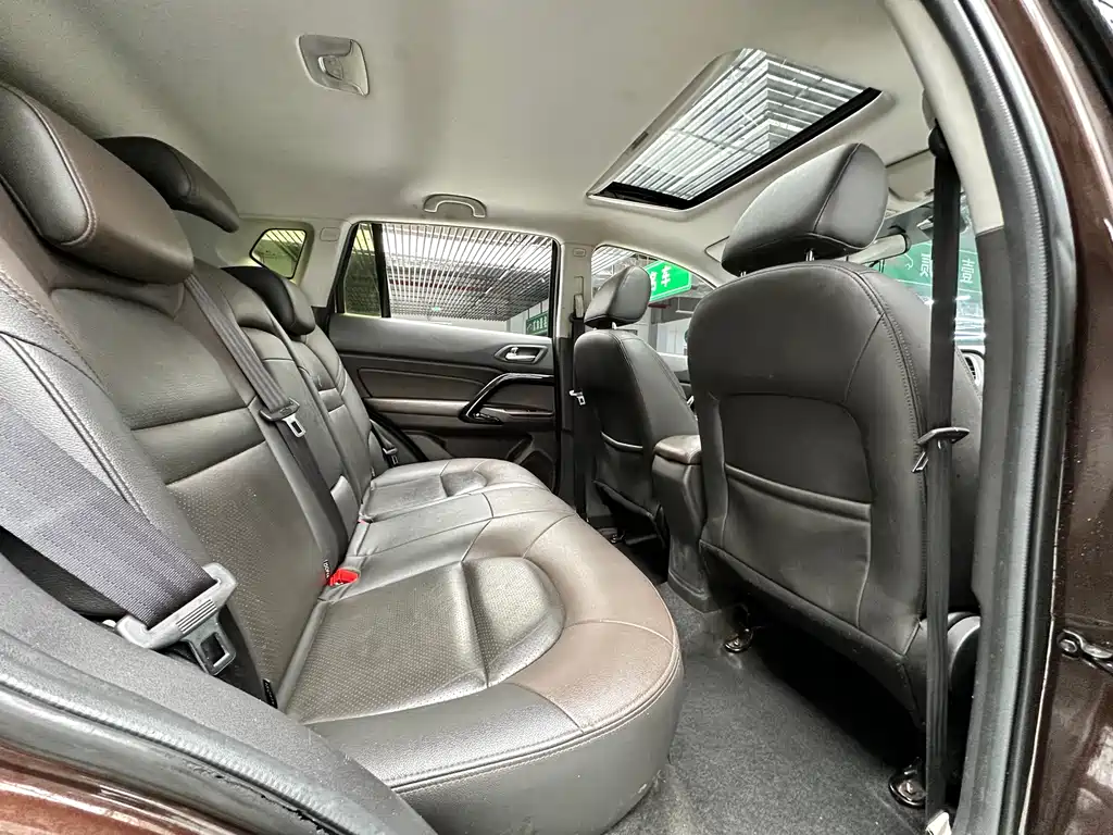 GAC Motor Trumpchi GS4 2015 — фото 8