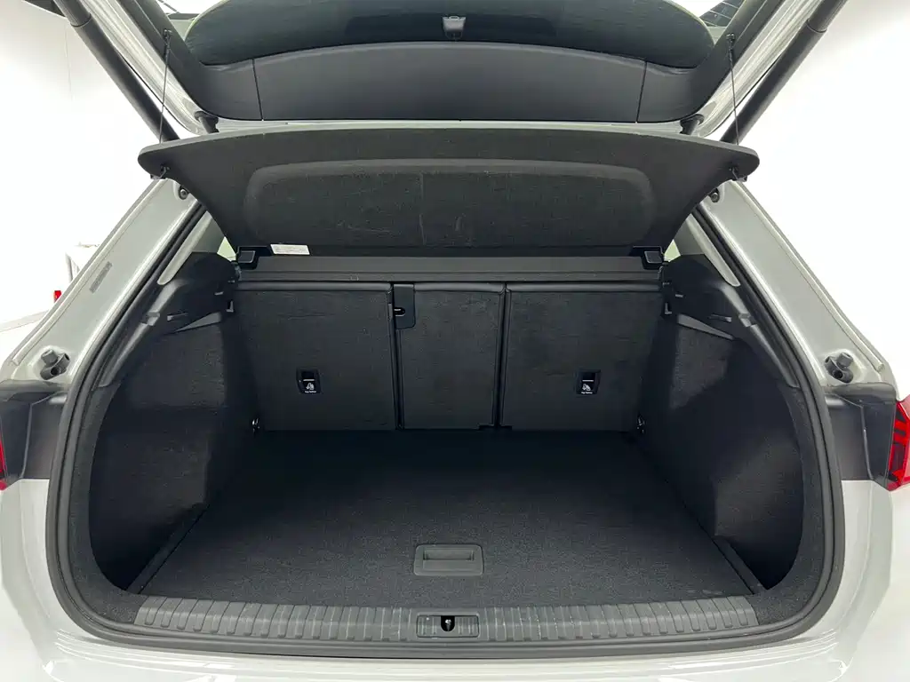 Audi Q3 2022 — фото 17