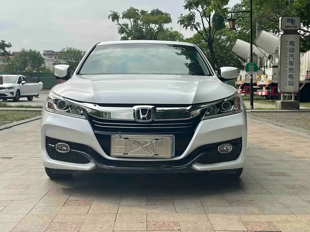 Honda Accord 2016 — фото 2