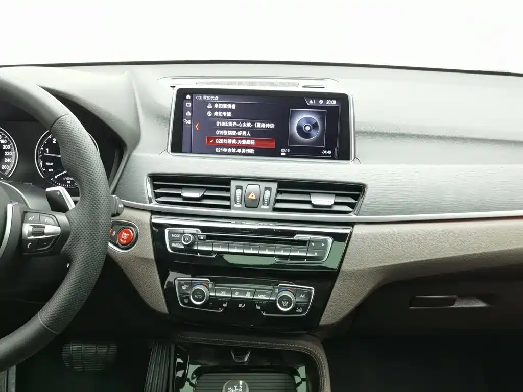 BMW X1 2018 — фото 12