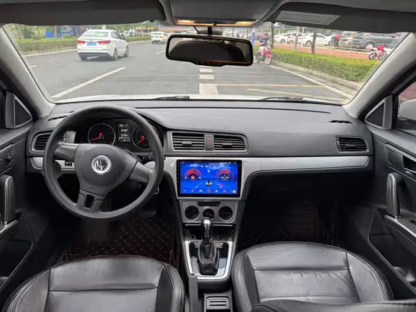 Volkswagen Gran Lavida 2015