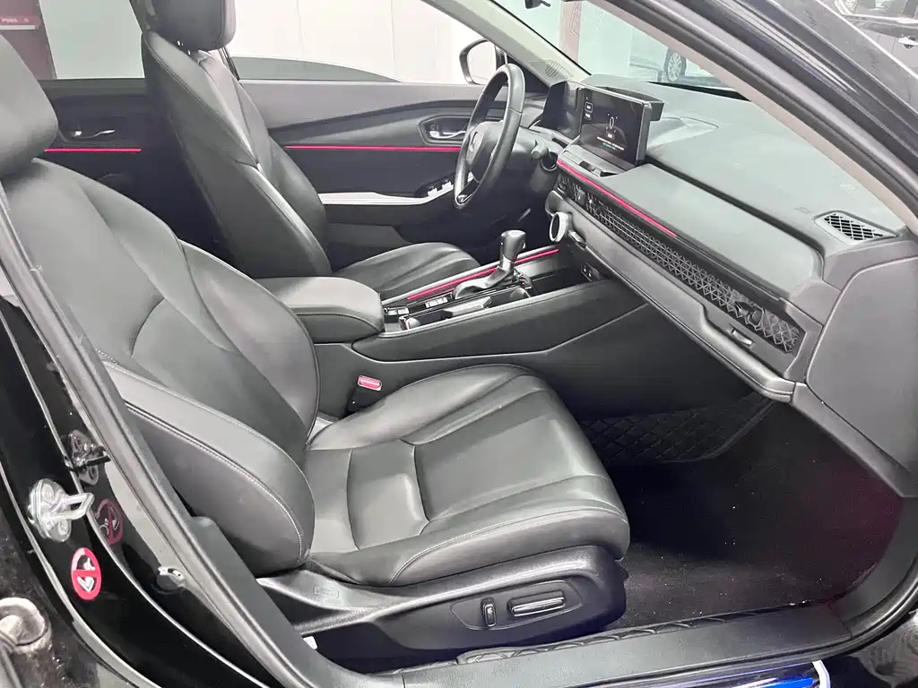 Honda Accord 2024 — фото 12