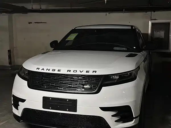 Land Rover Range Rover Velar 2026