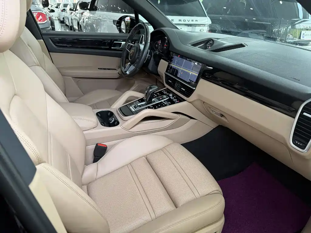 Porsche Cayenne 2018 — фото 17