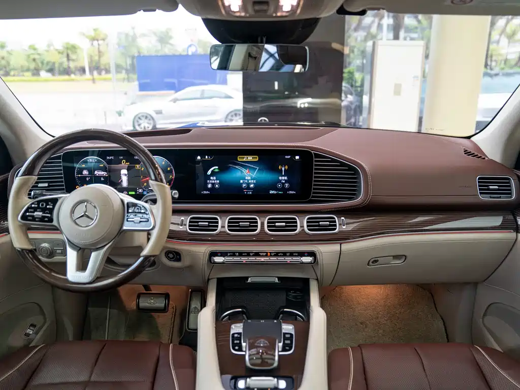 Mercedes-Benz GLS 2023 — фото 21