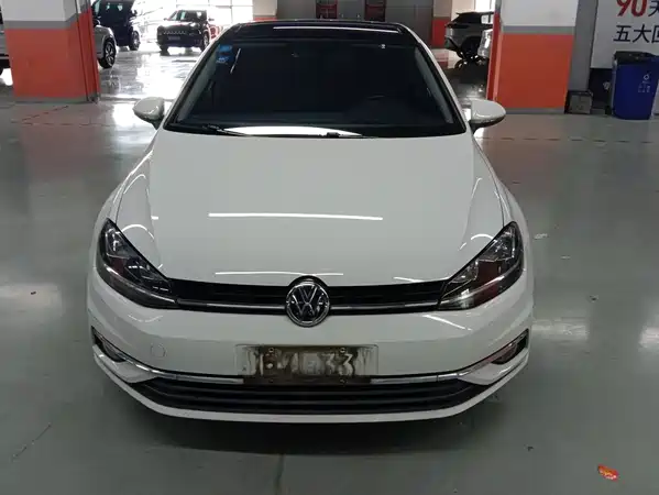 Volkswagen Golf 2020