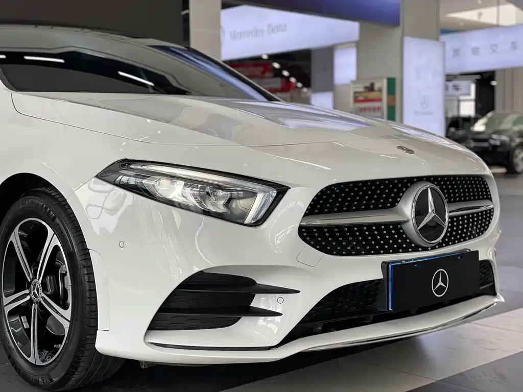 Mercedes-Benz A-Class 2023 — фото 4