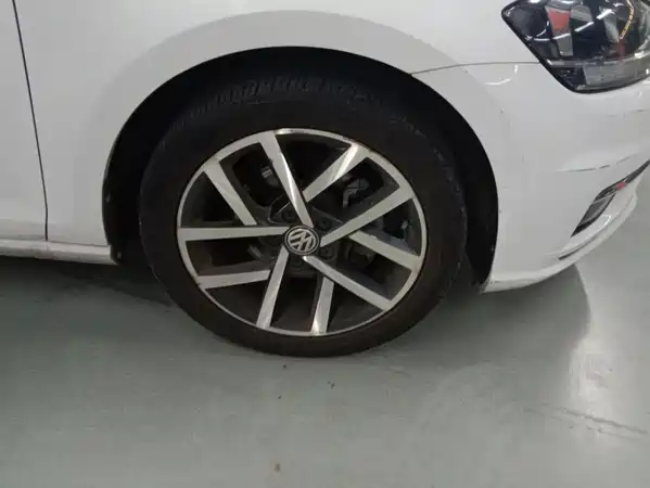 Volkswagen Golf 2020