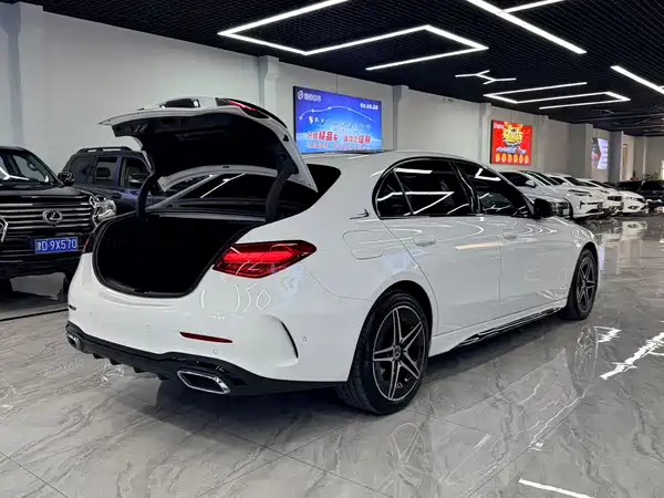 Mercedes-Benz C-Class 2023