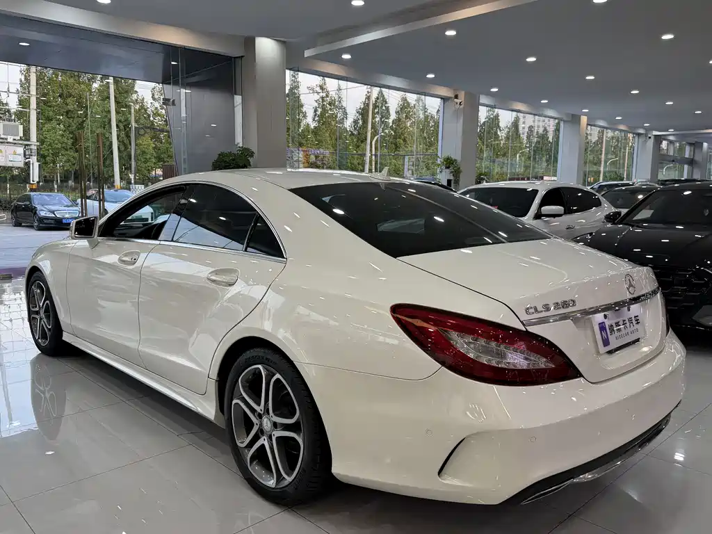 Mercedes-Benz CLS 2015 — фото 5