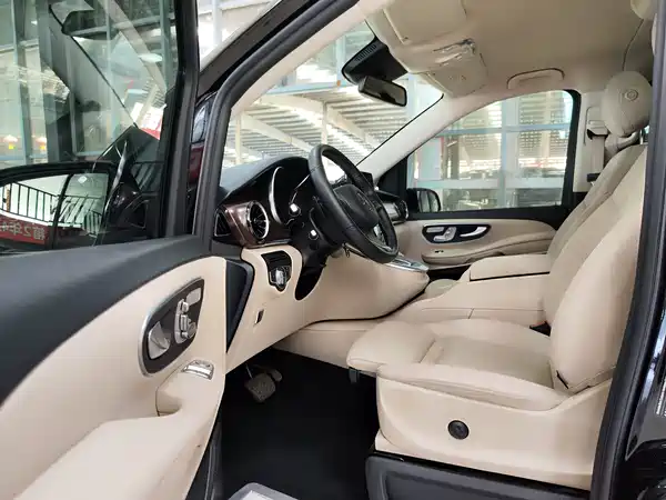 Mercedes-Benz V-Class 2023