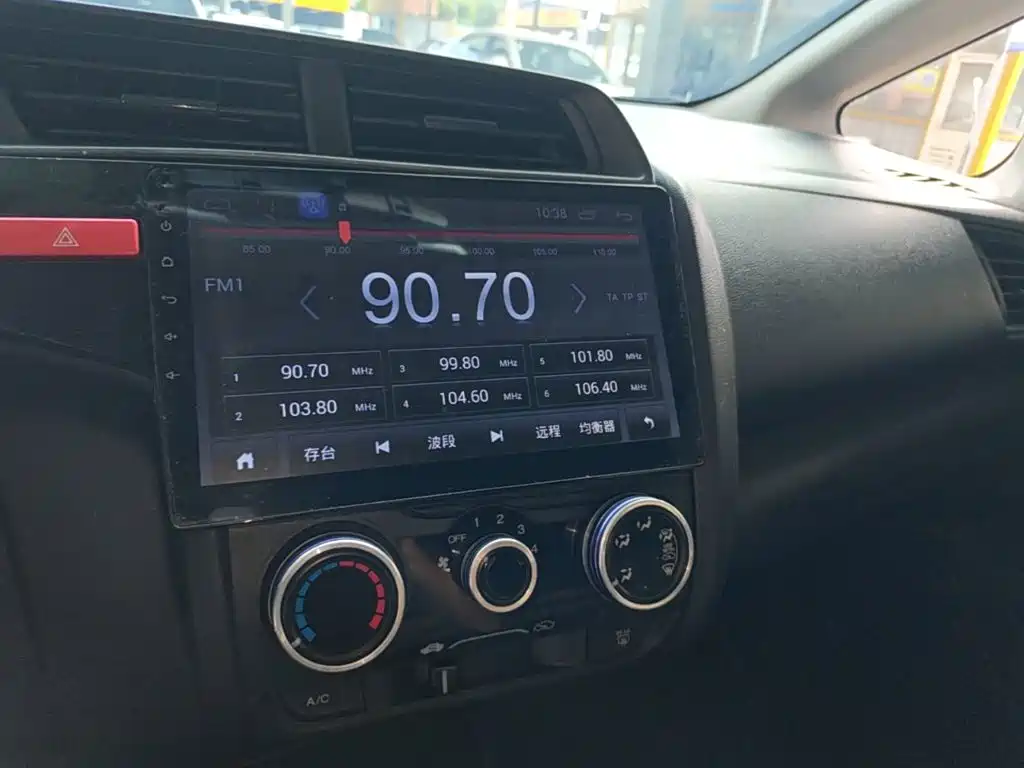 Honda Fit 2017 — фото 13
