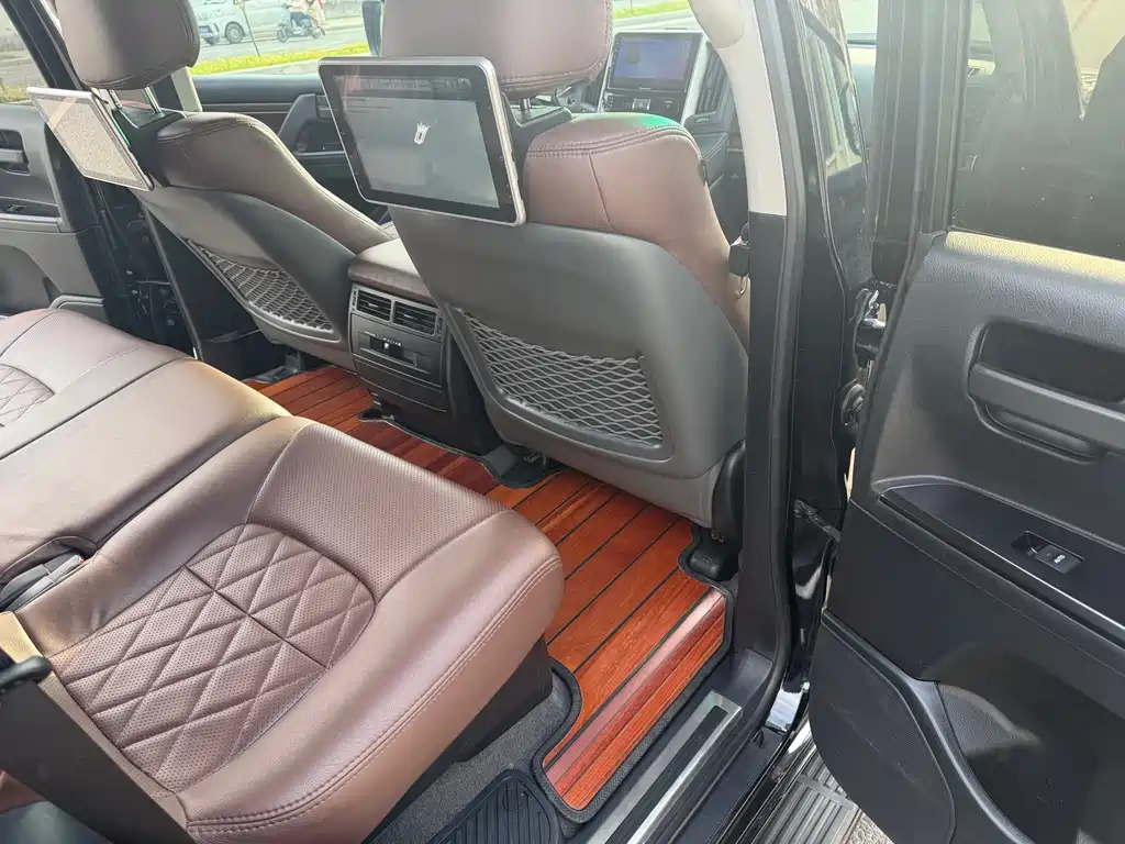 Toyota Land Cruiser 2019 — фото 4