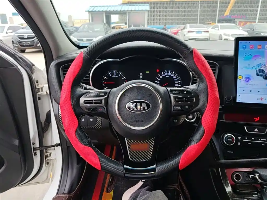 Kia K5 2015 — фото 11