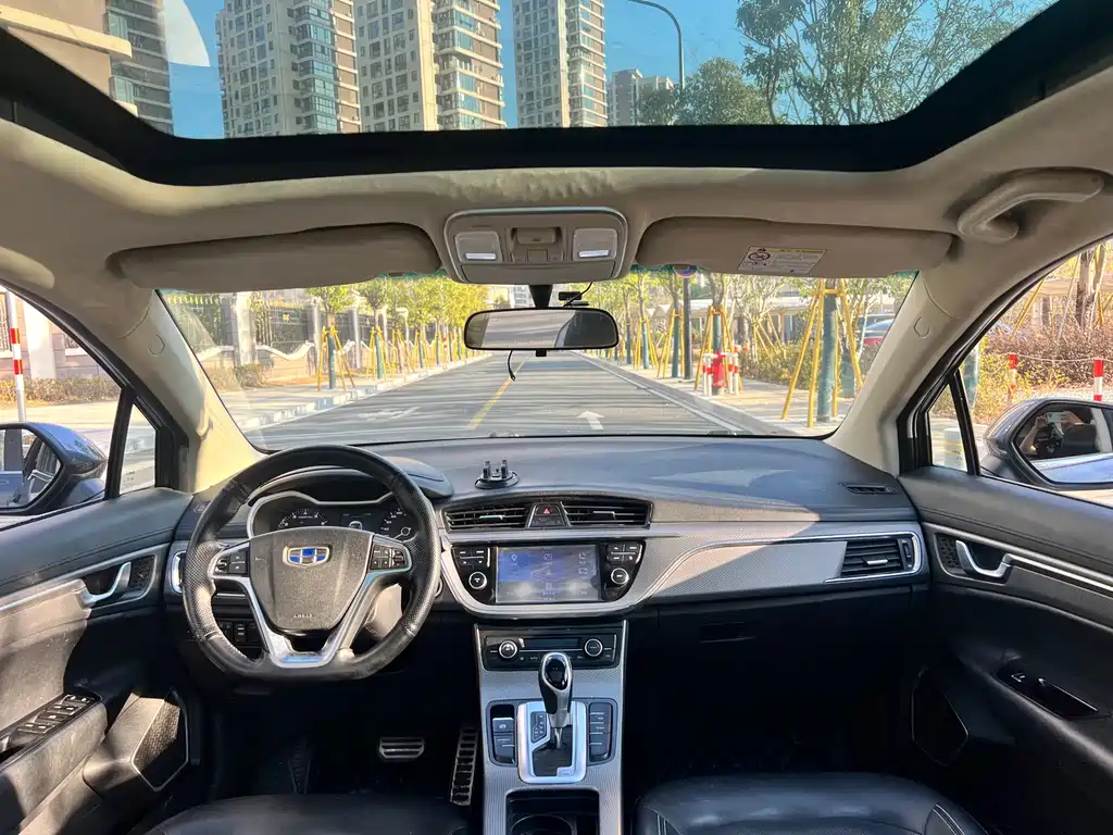 Geely Emgrand GS 2018 — фото 11