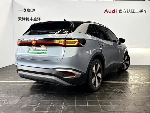 Volkswagen ID.4 X 2025