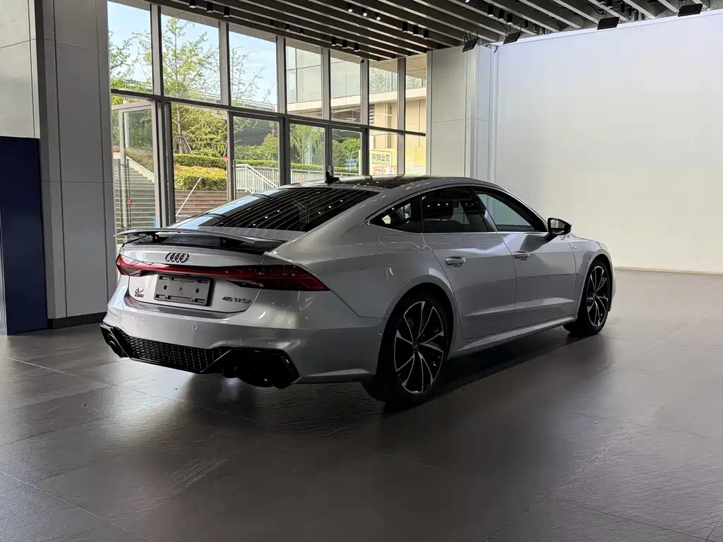 Audi A7 2023 — фото 21