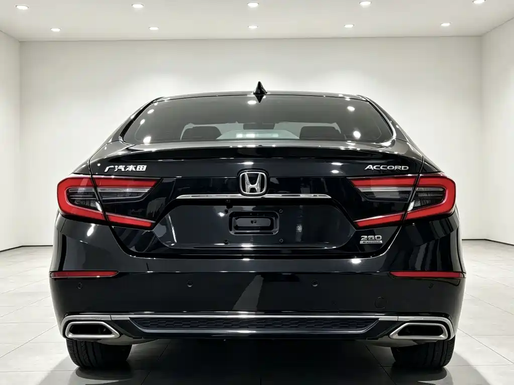 Honda Accord 2022 — фото 11