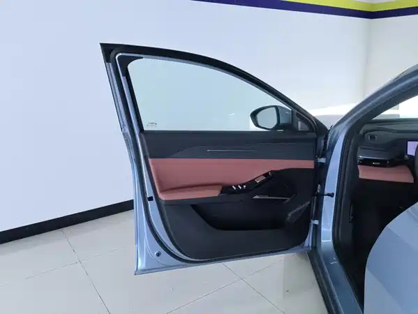 Geely Galaxy L6 2025