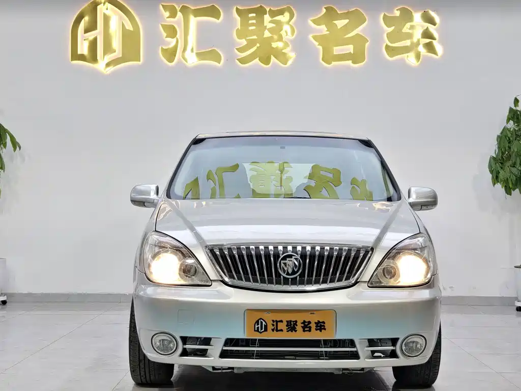 Buick GL8 2014 — фото 2