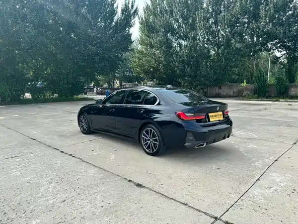 BMW 3 Series 2023