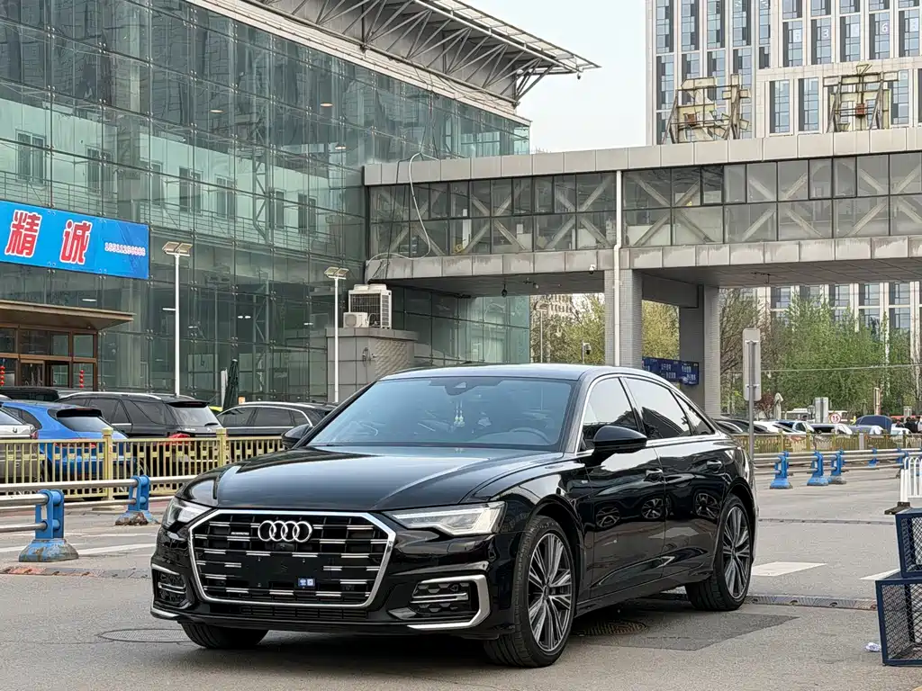 Audi A6L 2024 — фото 1