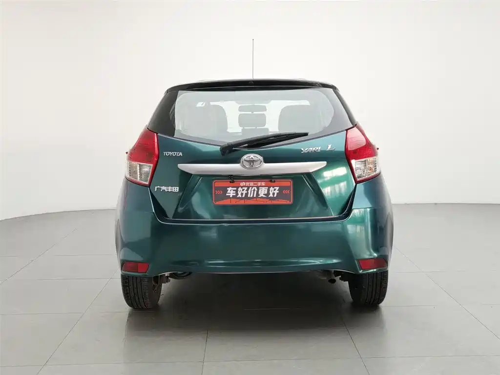 Toyota Yaris L 2015 — фото 4