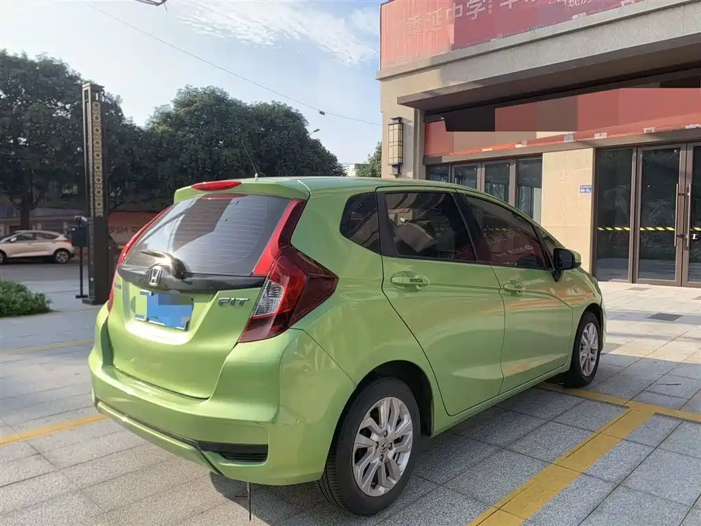 Honda Fit 2018 — фото 6