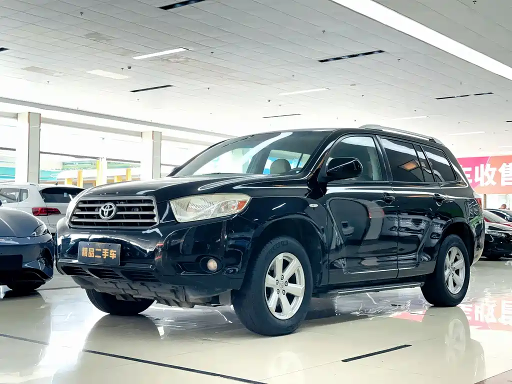 Toyota Highlander 2011 — фото 1