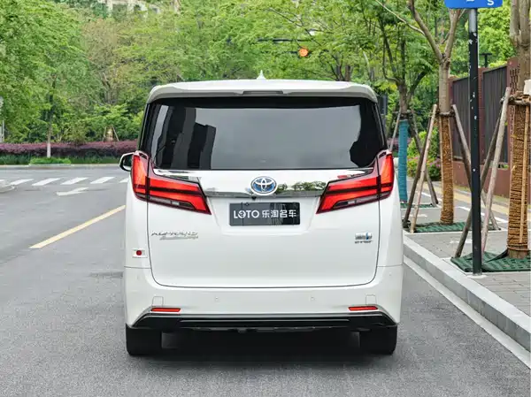Toyota Alphard 2020