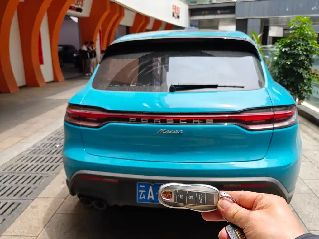 Porsche Macan 2022 — фото 9