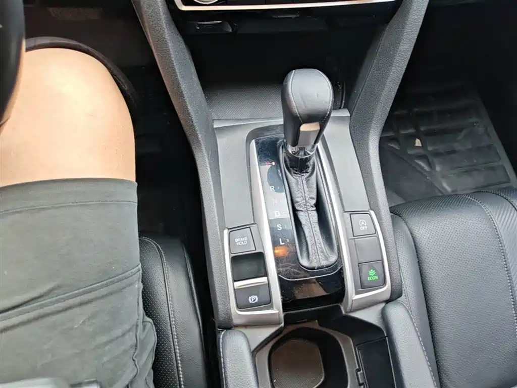 Honda Civic 2016 — фото 14