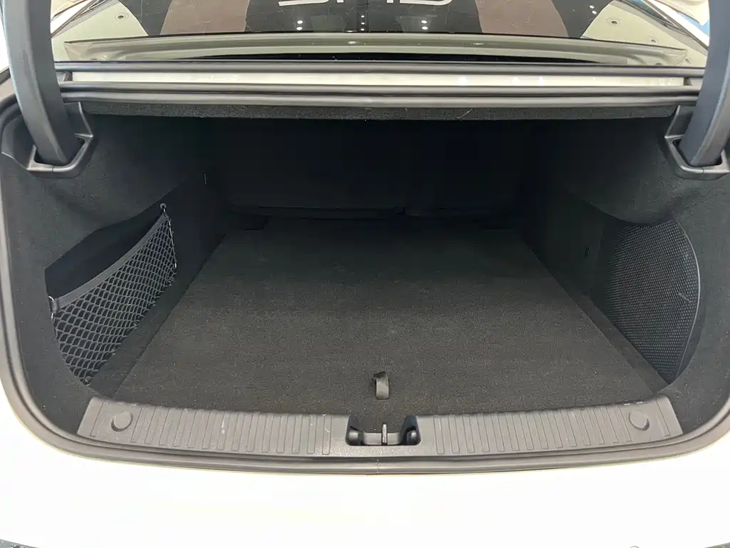 BYD Seal 07 DM-i 2025 — фото 13