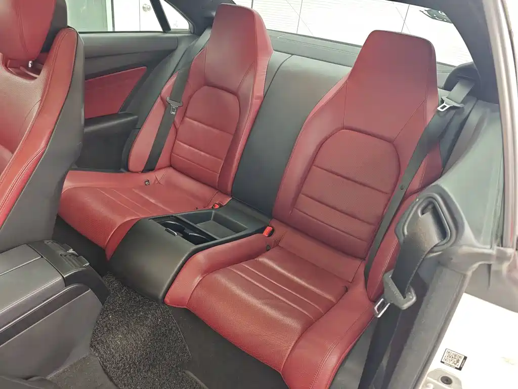 Mercedes-Benz E-Class 2015 — фото 17