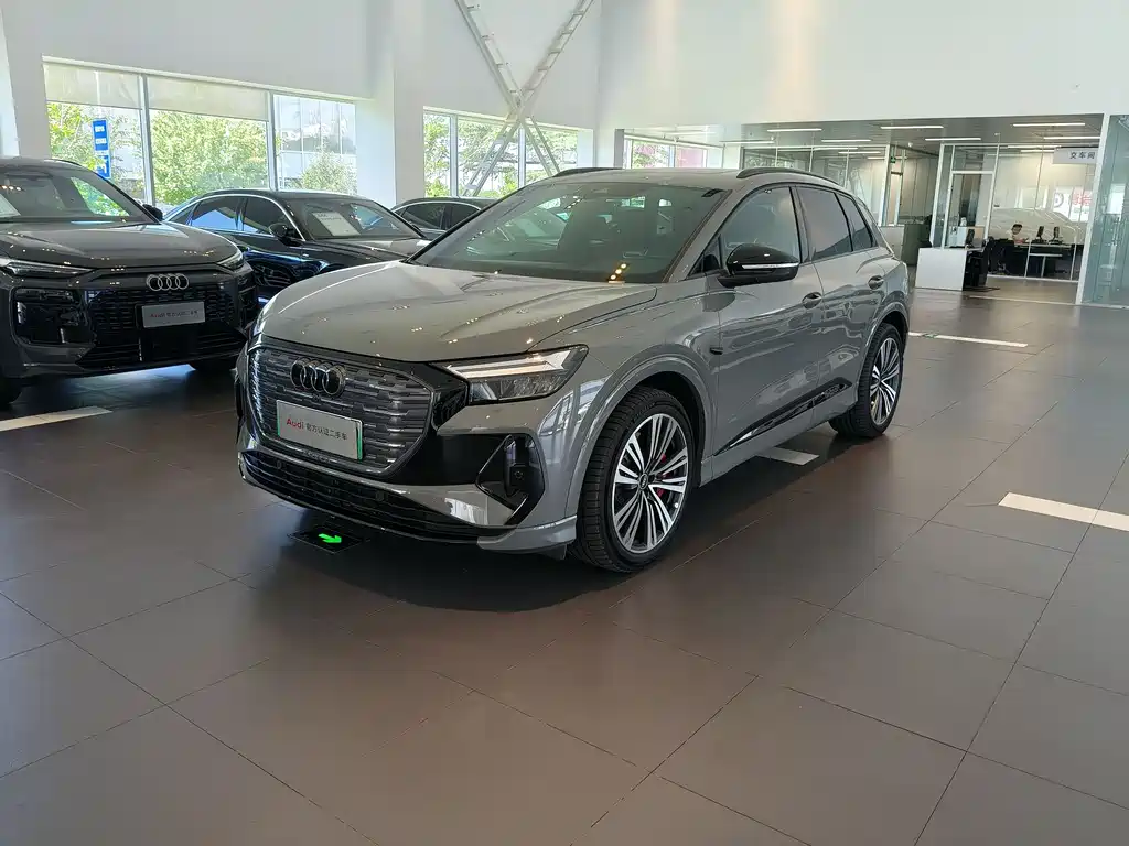 Audi Q4 e-tron 2024