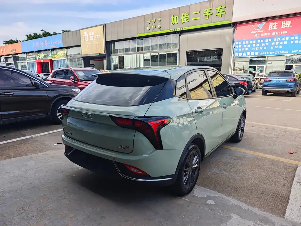 Neta V 2023