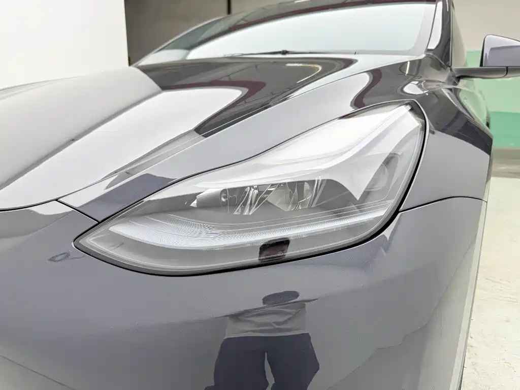 Tesla Model Y 2024 — фото 21