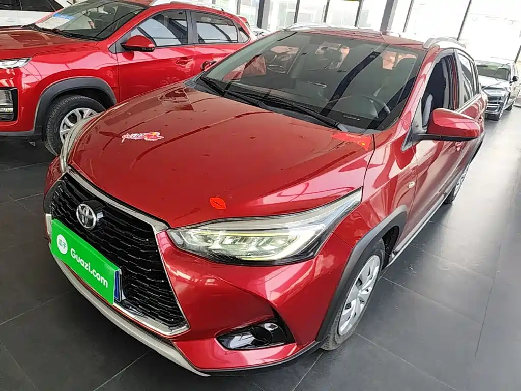 Toyota Yaris L 2023 — фото 1