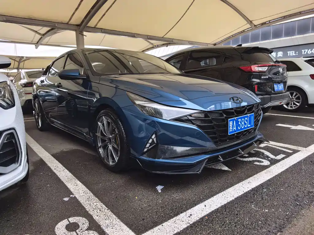 Hyundai Elantra 2022 — фото 3