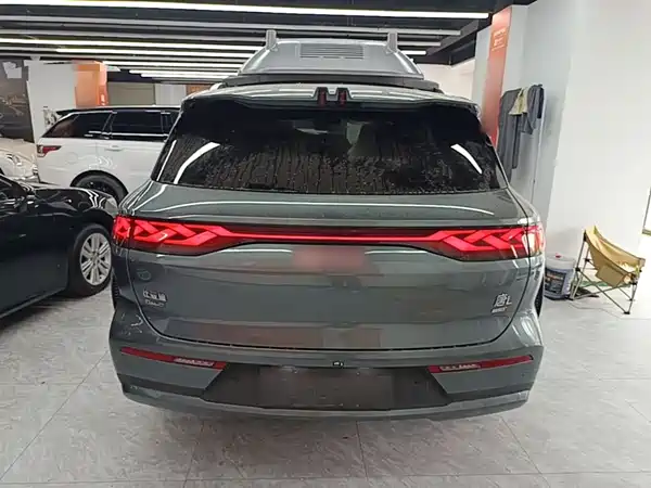 BYD Tang L 2025