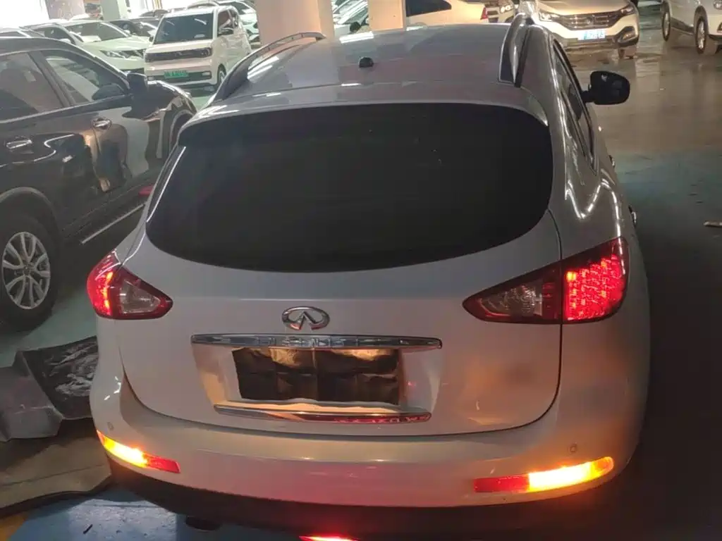 Infiniti QX50 2015