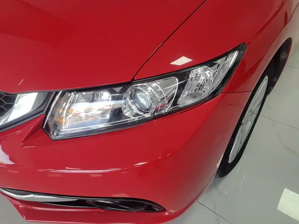 Honda Civic 2015 — фото 18