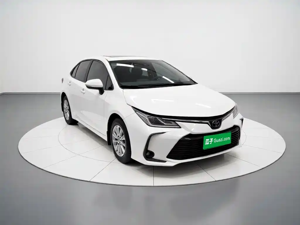 Toyota Corolla 2021 — фото 3