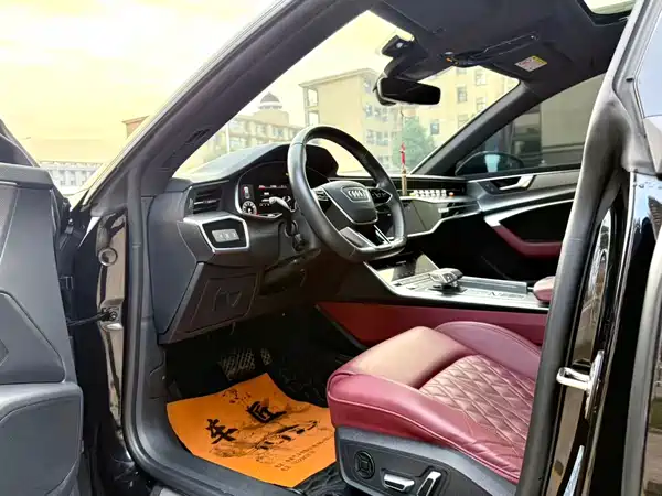 Audi A7L 2023