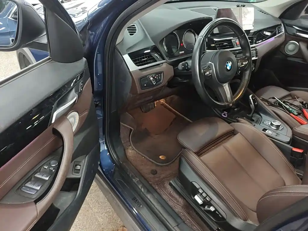BMW X1 2022 — фото 12