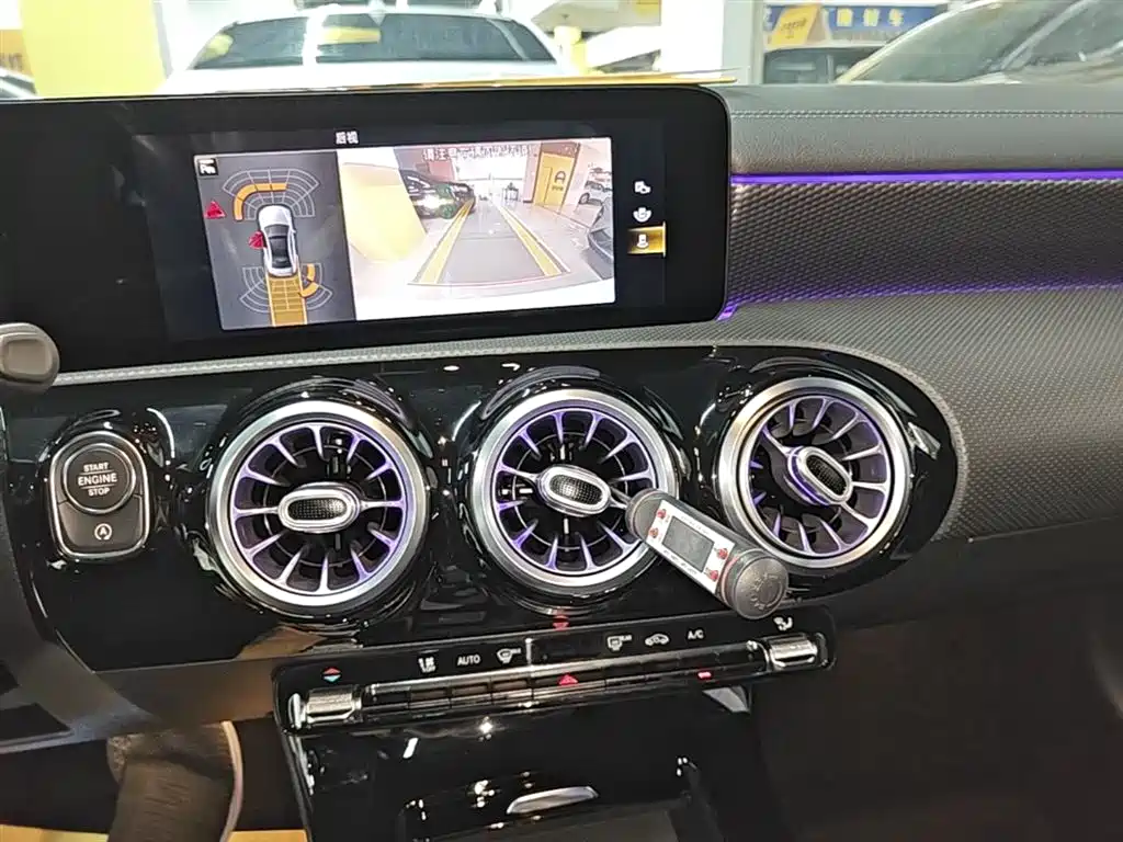 Mercedes-Benz A-Class 2021 — фото 13