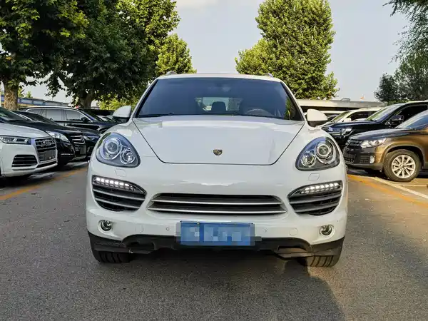 Porsche Cayenne 2014